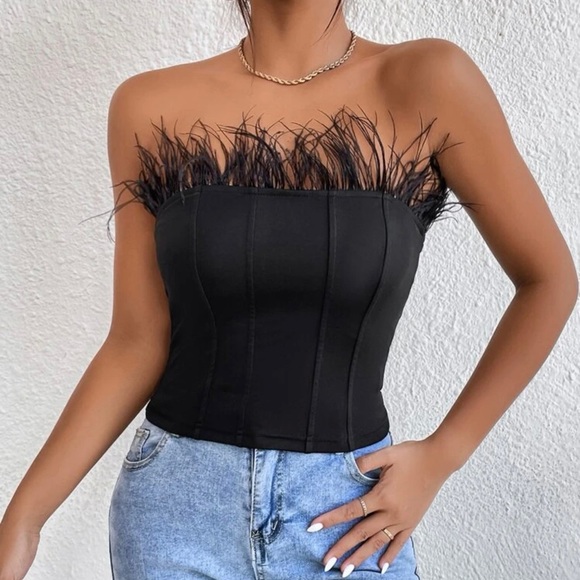 NWT Tickle Your Fancy Feather Top - Picture 1 of 2